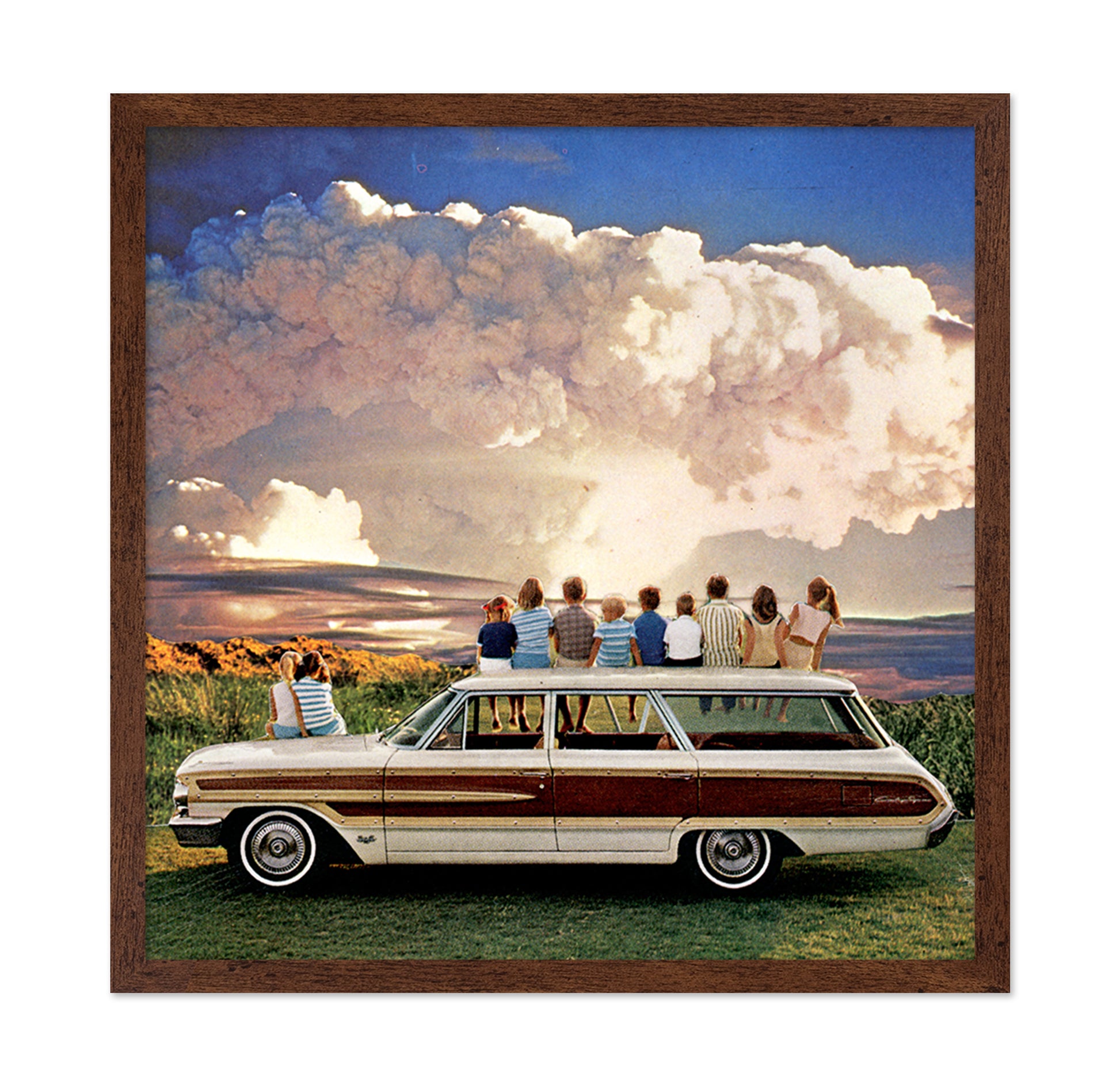 Kids Watching Cloud Blast
