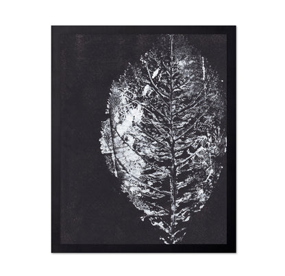 Monochrome Leaf