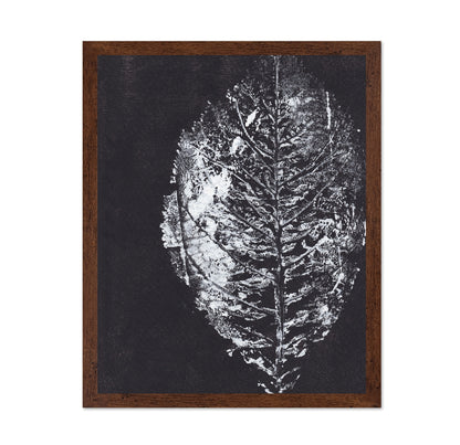 Monochrome Leaf