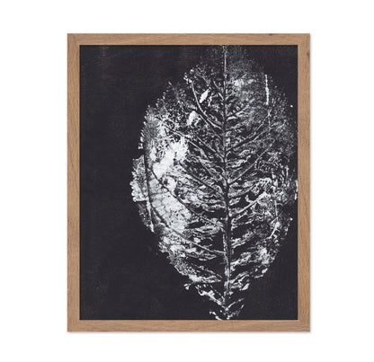 Monochrome Leaf
