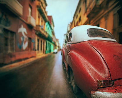 Vintage Havana Street Ride