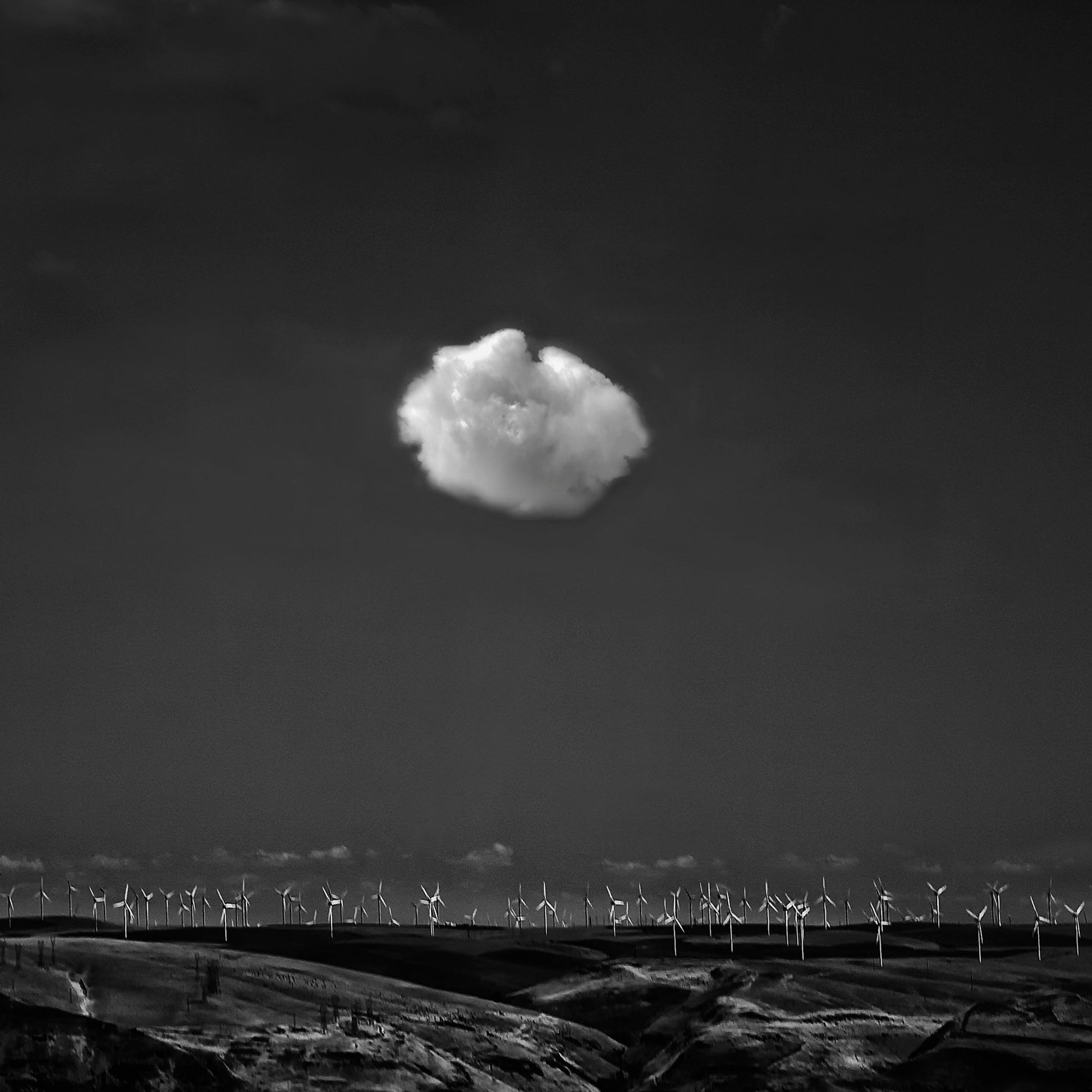 Lone Cloud Horizon