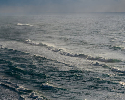 Rolling Ocean Waves