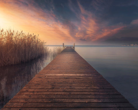 Golden Pier Horizon