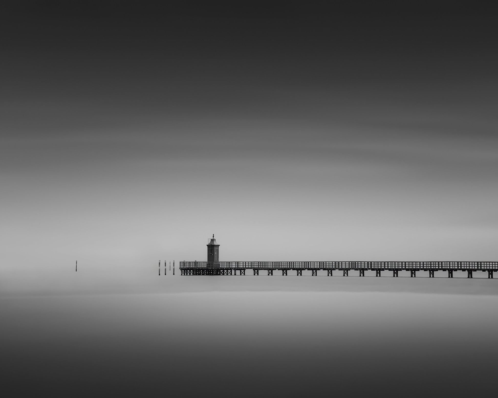 Silent Pier Horizon