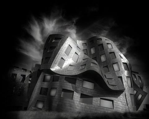 Curved Modern Fa?ade