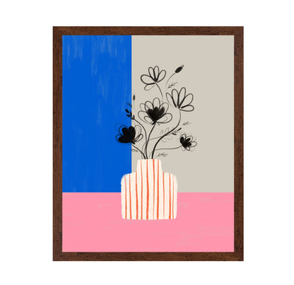 Floral Vase Contrast