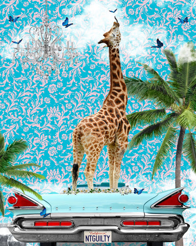 Giraffe Retro Escape