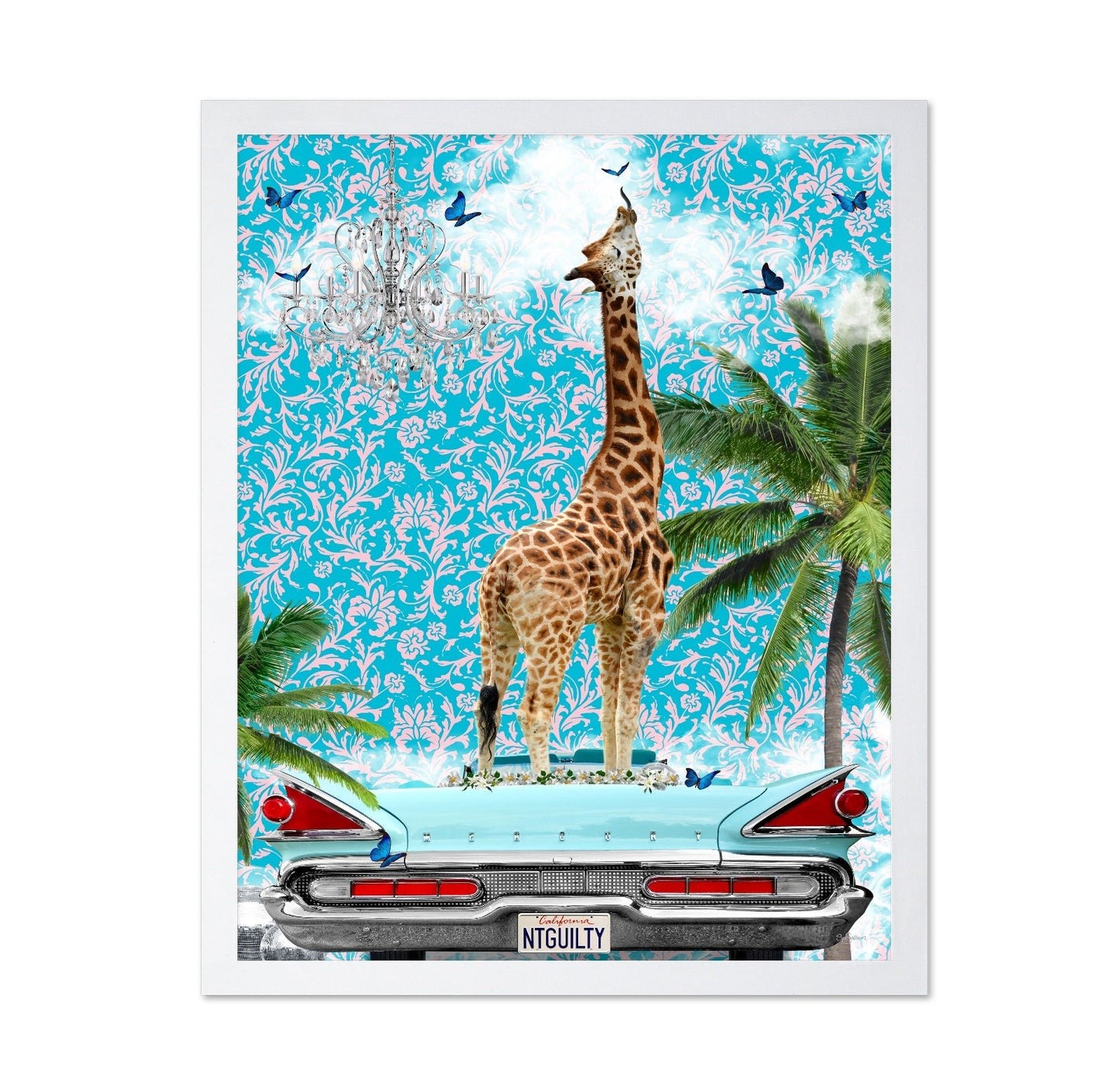Giraffe Retro Escape