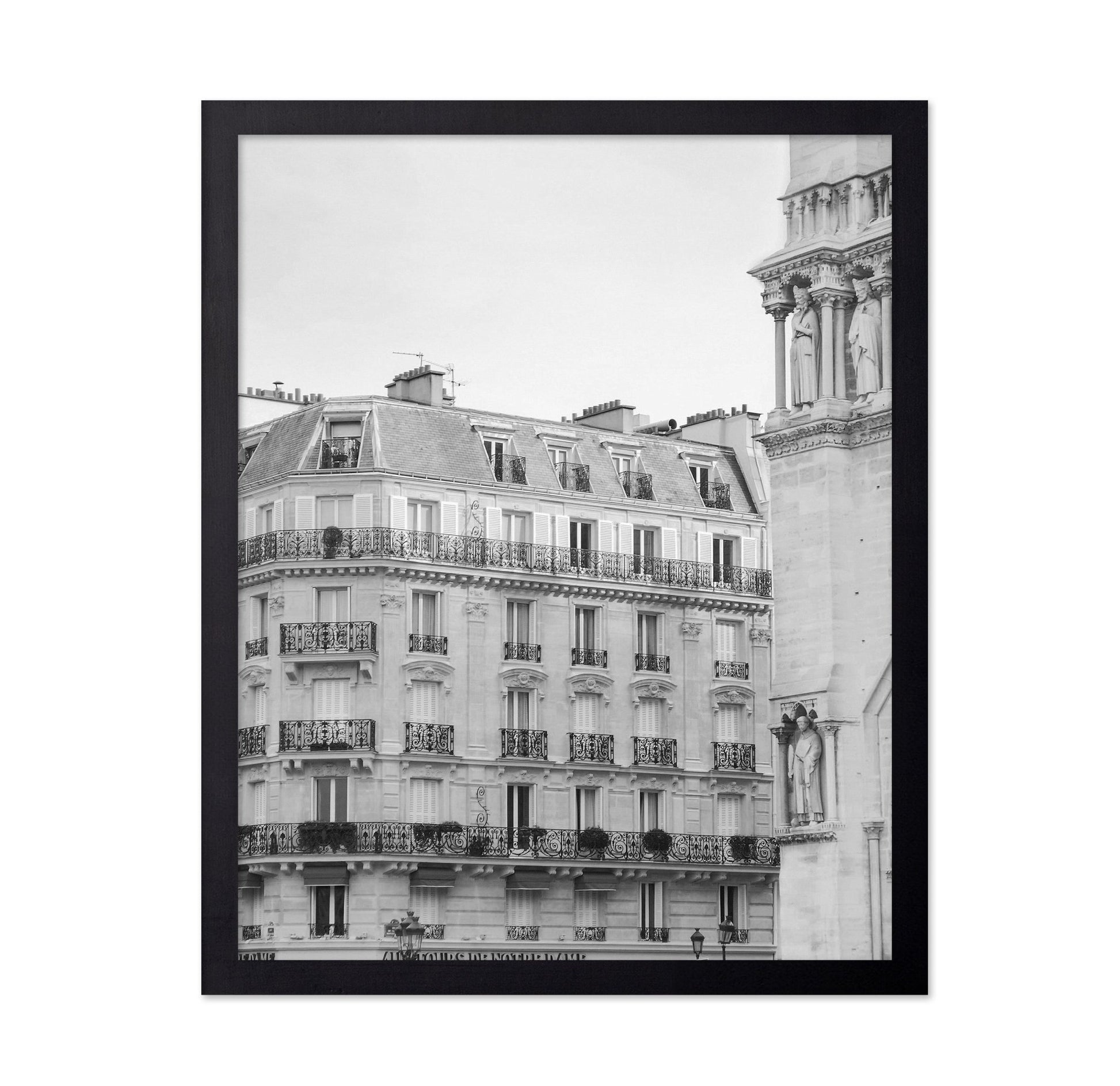 Paris Facade Noir
