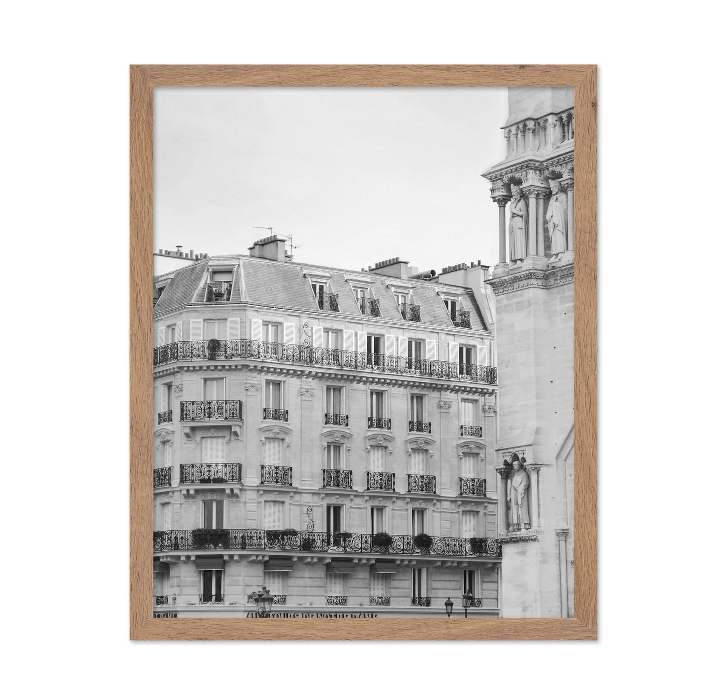 Paris Facade Noir