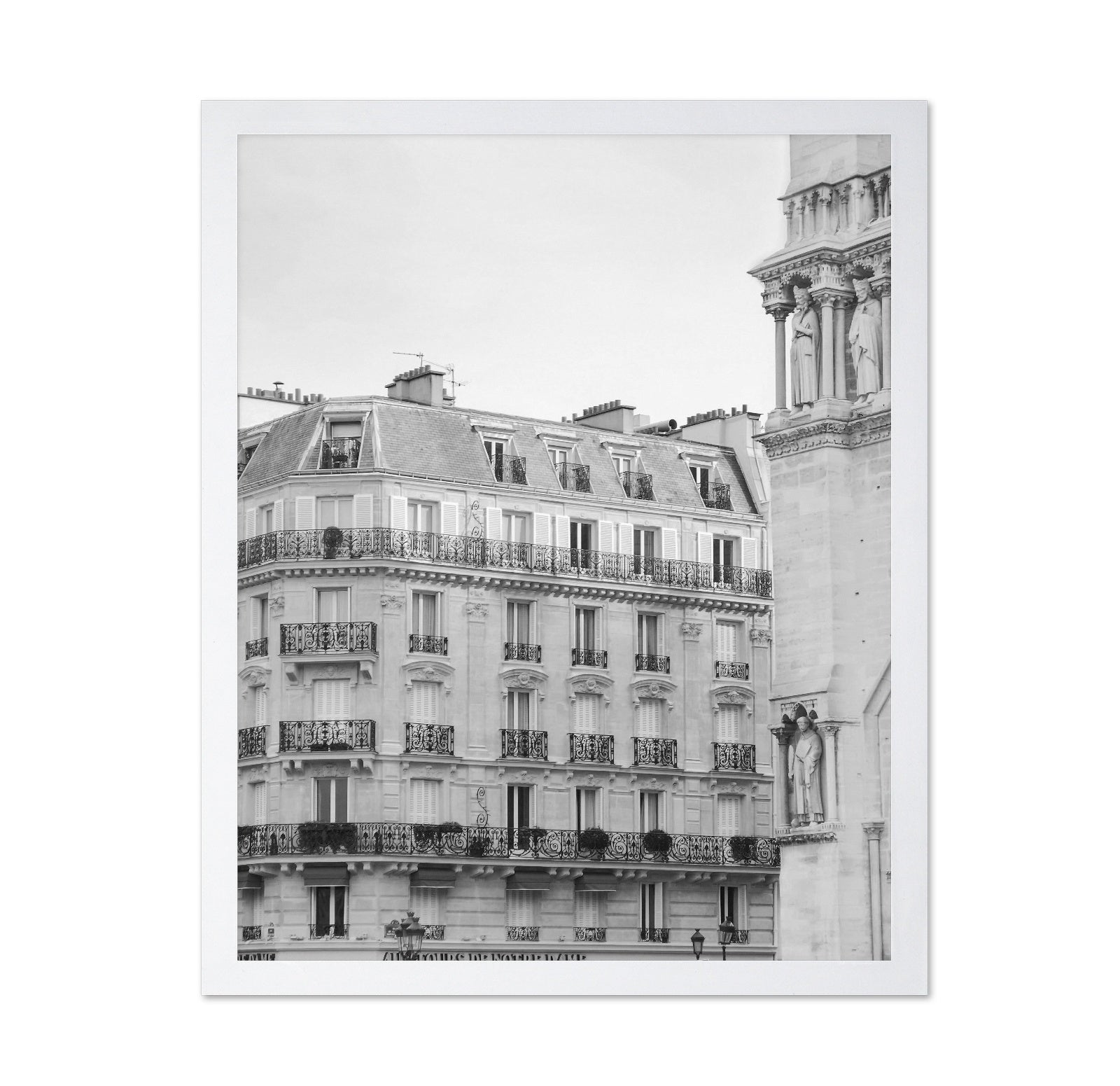 Paris Facade Noir