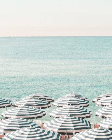 Beach Umbrella Horizon