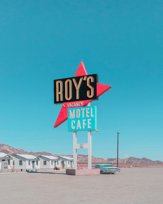 Roys Motel Sign