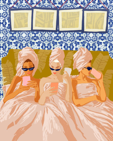 Spa Girls Phone Time