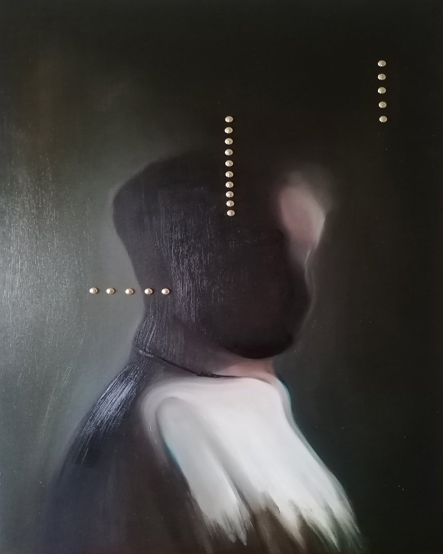Blurred Figure Dots
