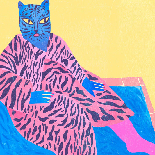 Cat Woman Lounge