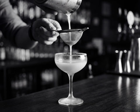 Classic Cocktail Pour