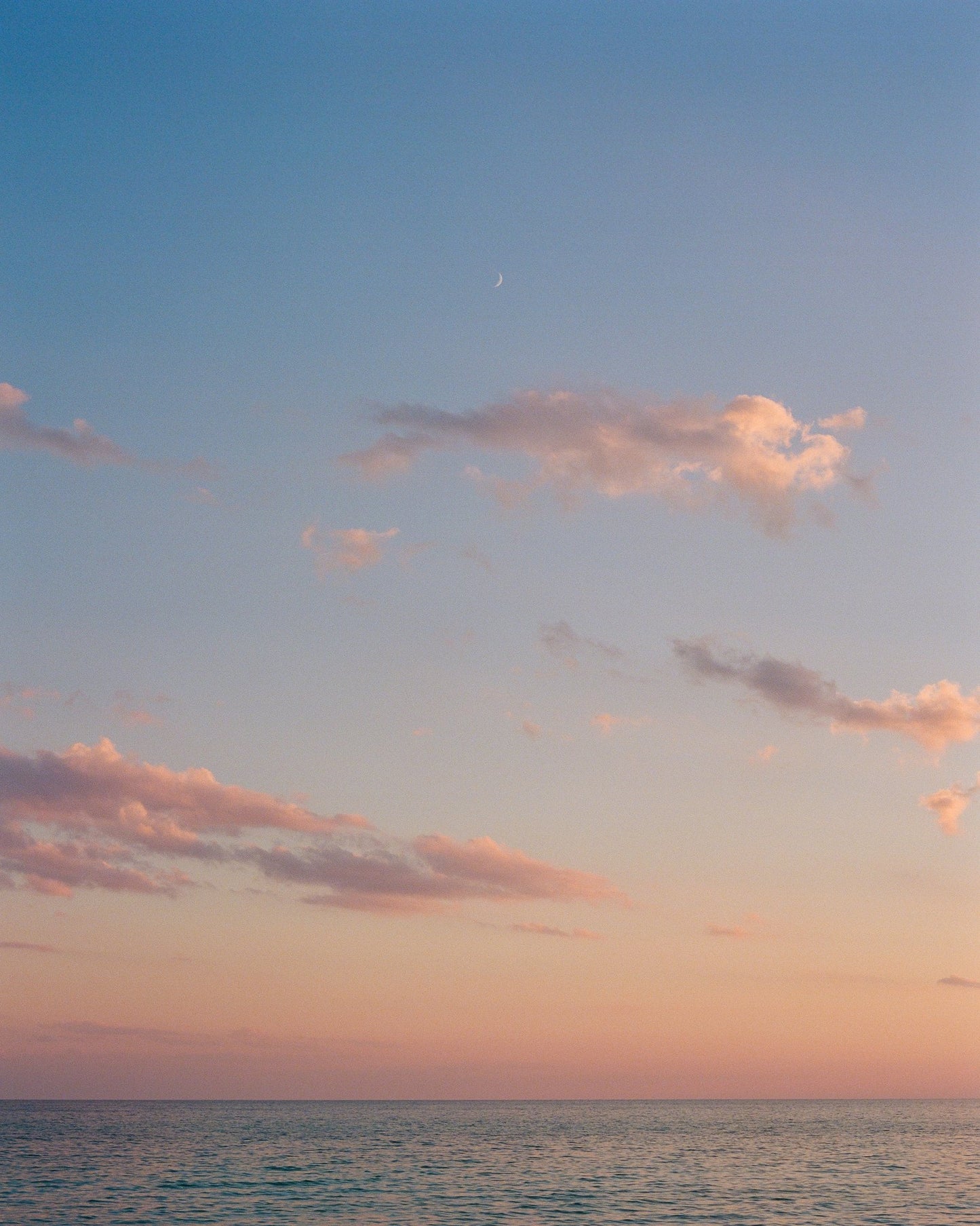 Minimalist Ocean Sunset Sky