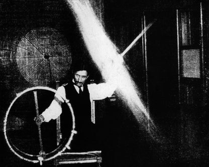 Nikola Tesla 1899