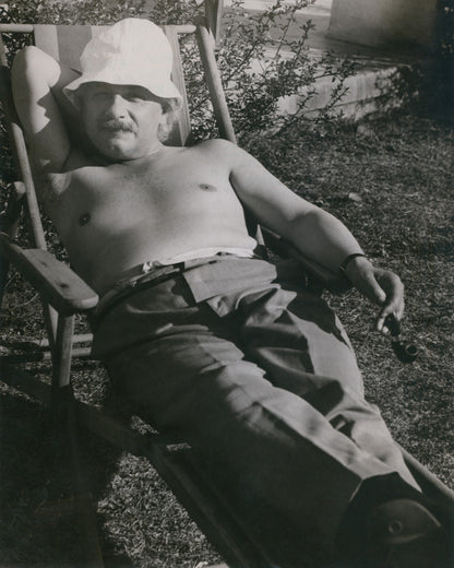 Albert Einstein 1932