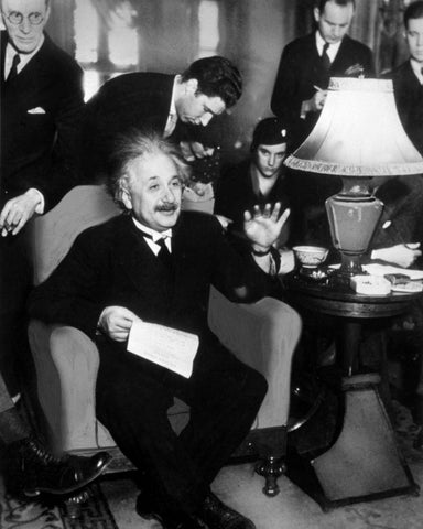 Albert Einstein 1934