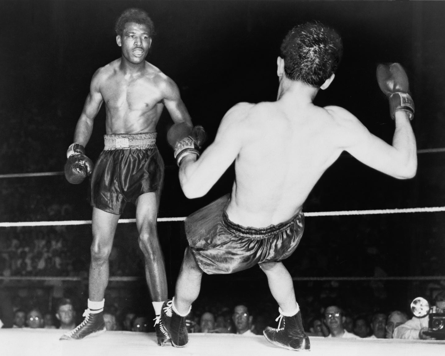 Iconic Boxing Moment 1947 Sugar Ray Robinson