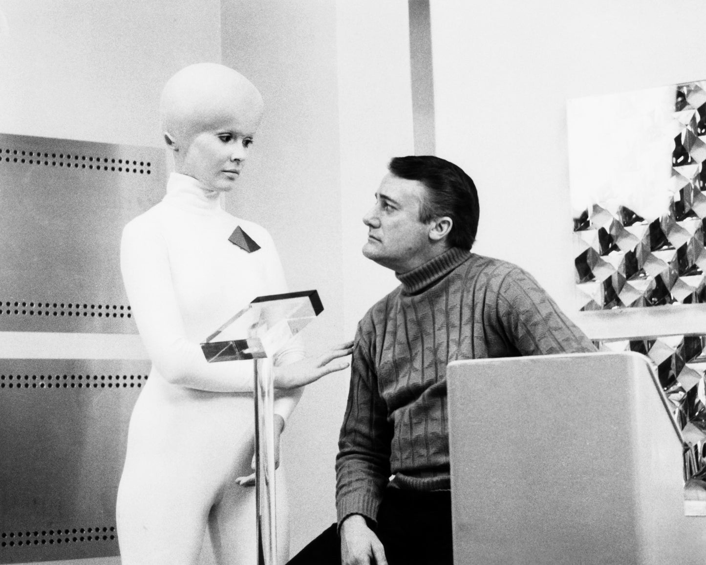 Starship Invasions 1977 Tiiu Leek