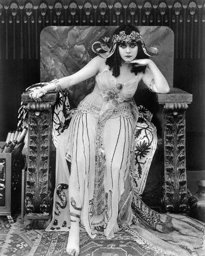 Cleopatra 1917 Theda Bara No3