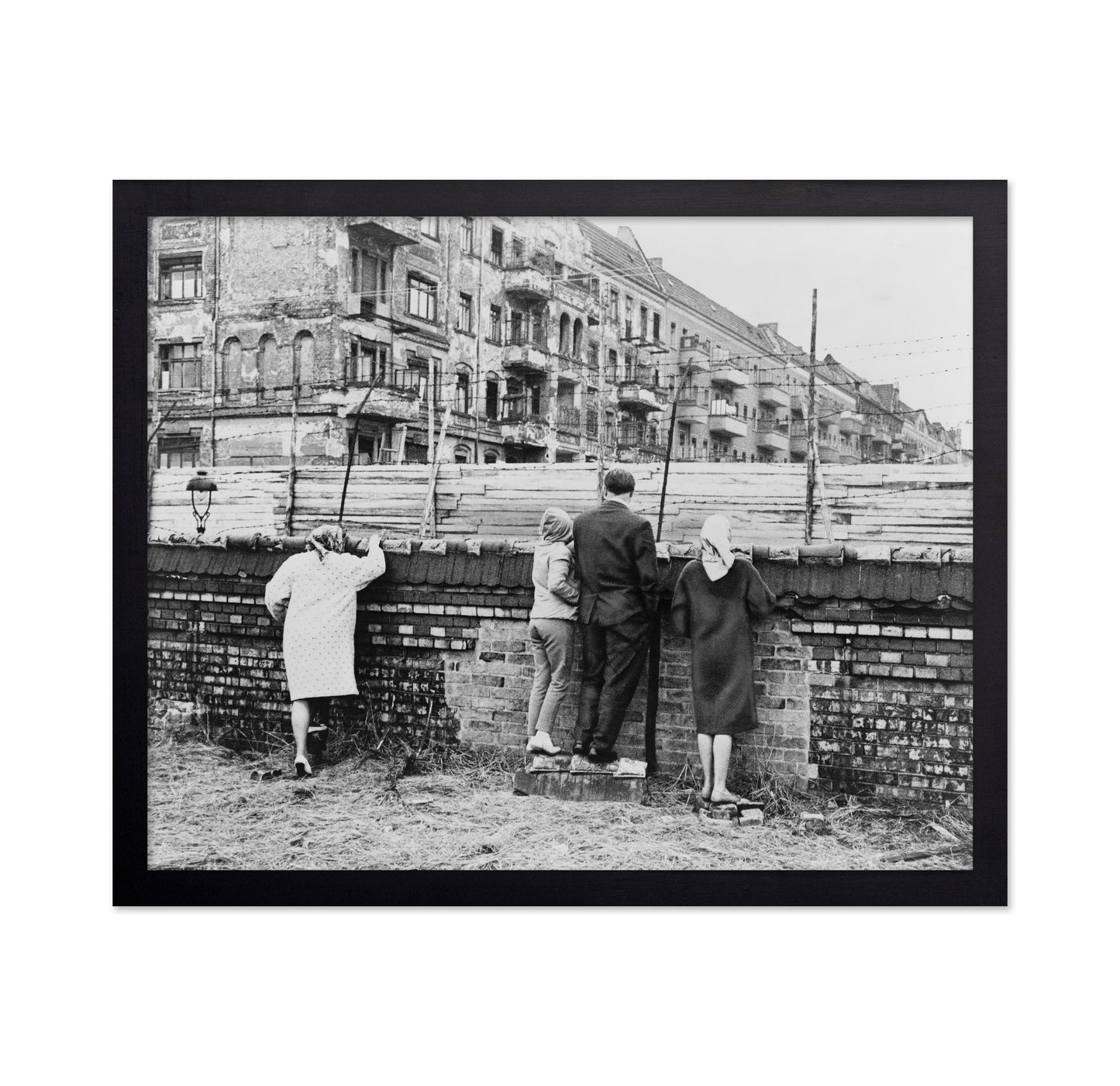 Berlin Wall Observation 1962