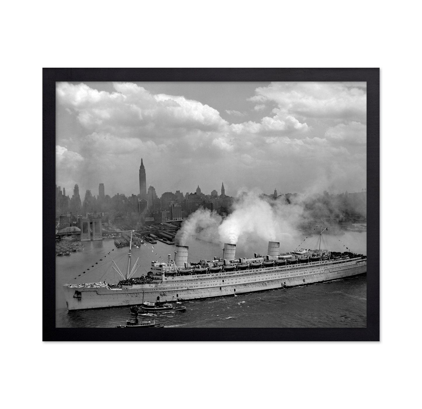 Queen Mary New York Harbor 1945