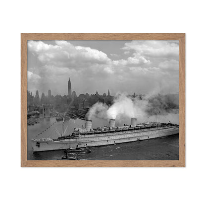 Queen Mary New York Harbor 1945