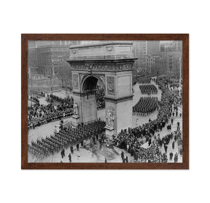 New York Washington Square Arch 1946