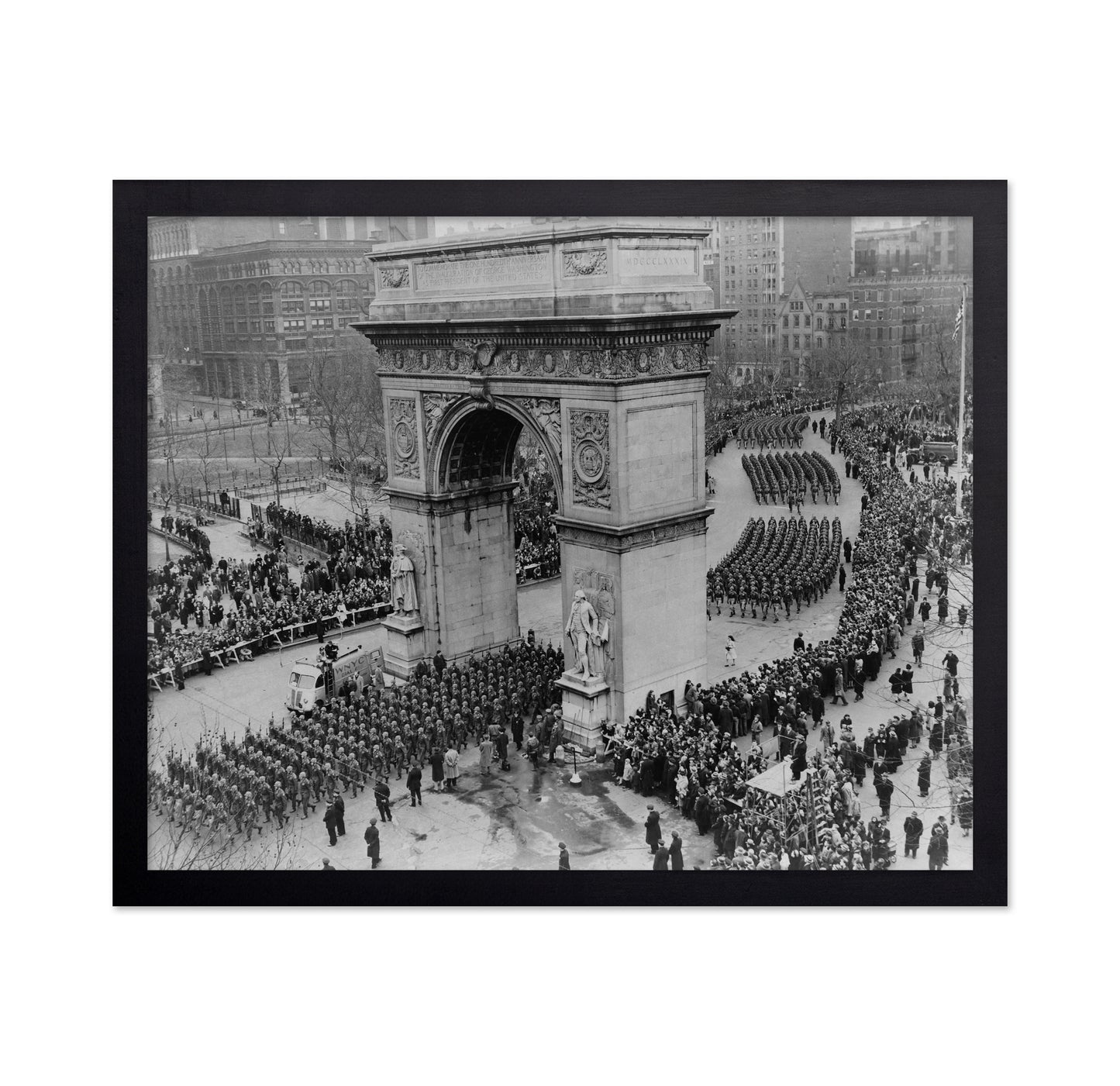 New York Washington Square Arch 1946