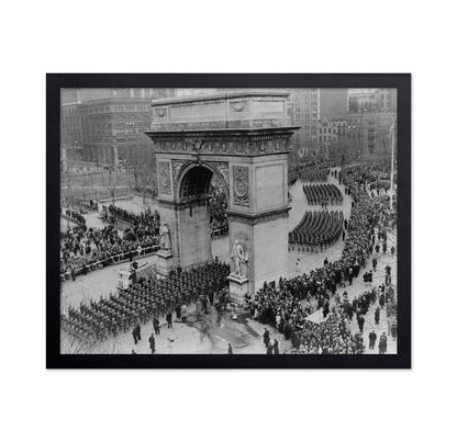 New York Washington Square Arch 1946