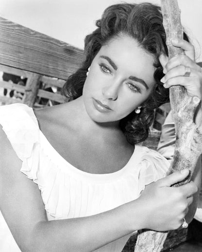 Giant 1956 Elizabeth Taylor No1