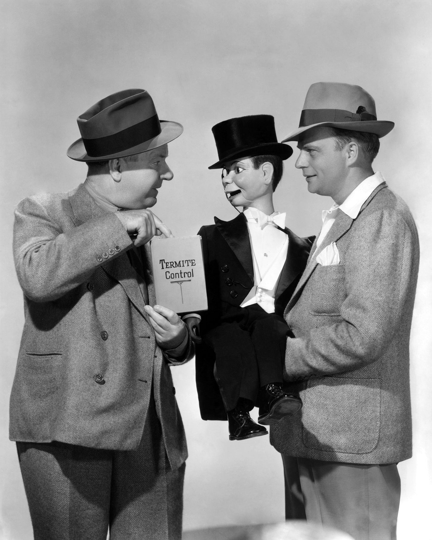 You can't Cheat An Honest Man 1939 W. C. Fields No2