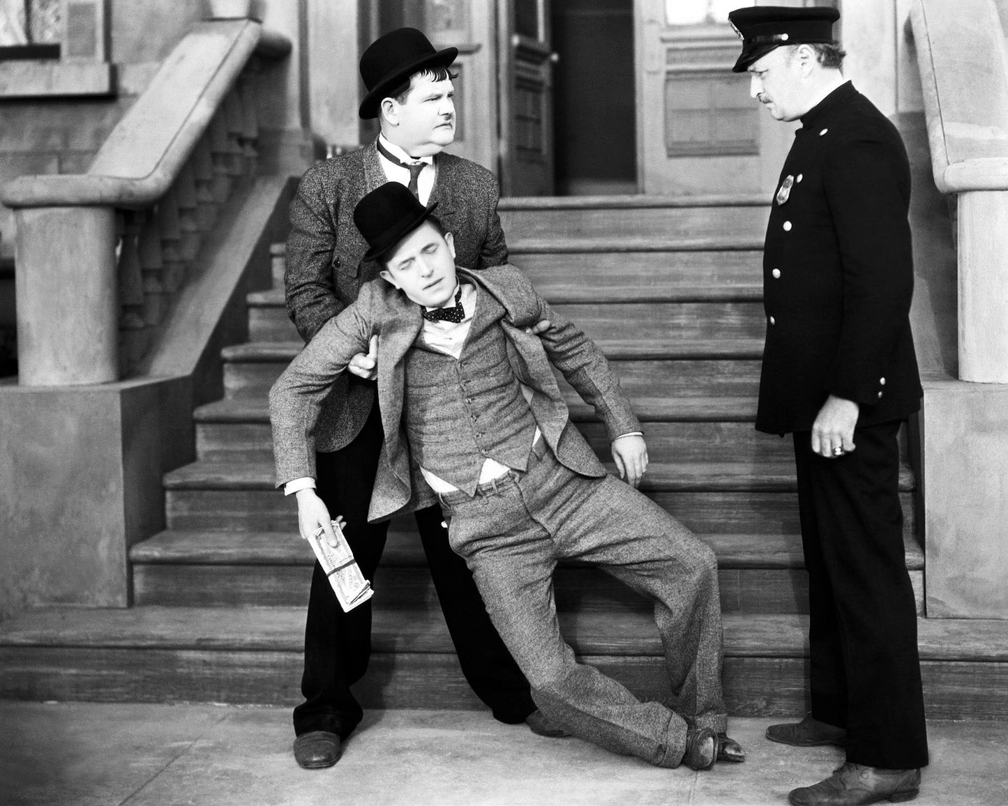 Pack Up Your Troubles 1932 Oliver Hardy No2