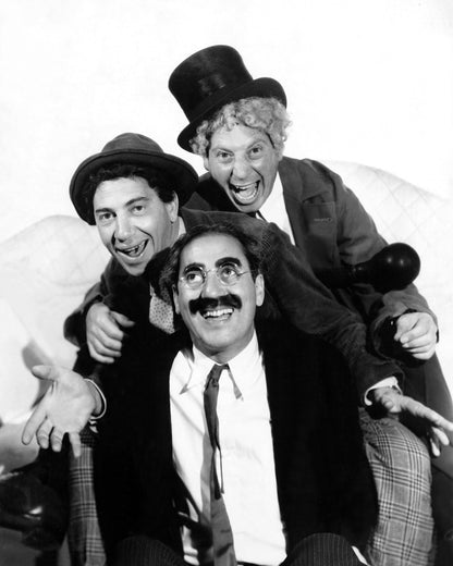 A Night At The Opera 1935 Chico Marx No1