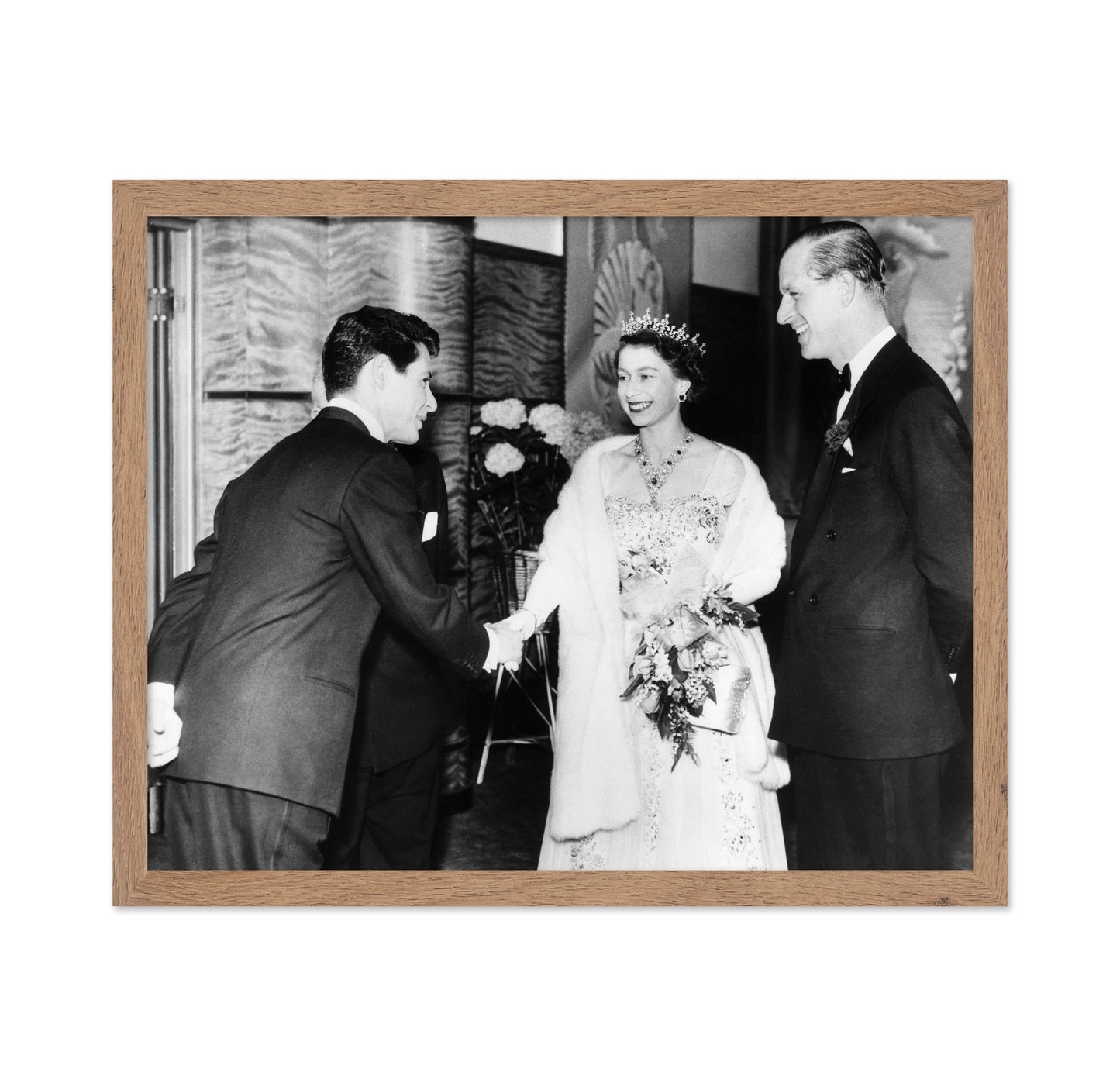 Royal Presentation 1955 Queen Elizabeth