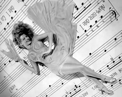 Cover Girl 1944 Rita Hayworth No1