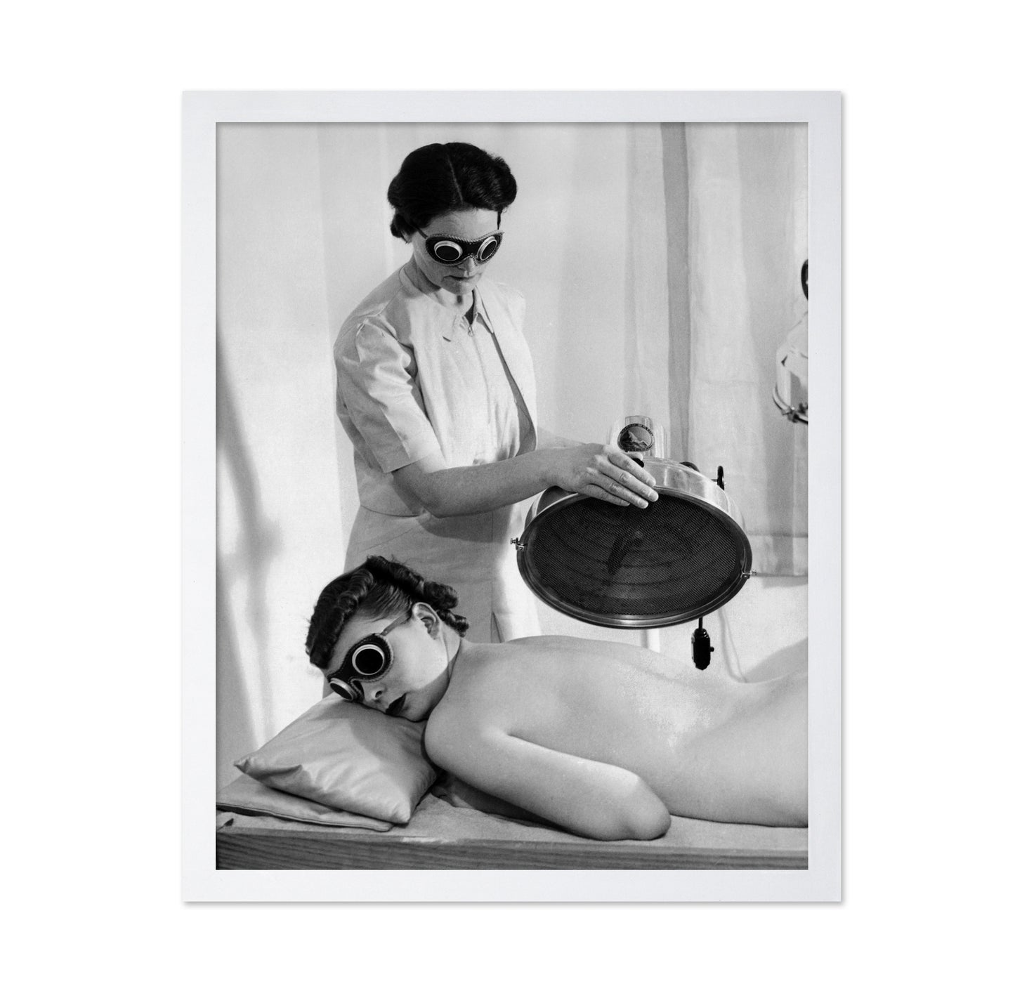 Fifth Avenue Salon 1937 No4