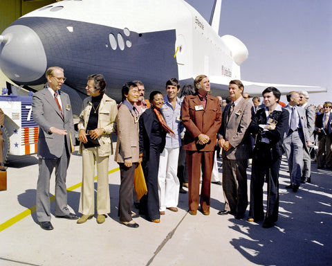 Star Trek Cast 1976 Nichelle Nichols