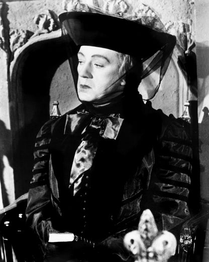 Kind Hearts and Coronets 1949 Alec Guinness