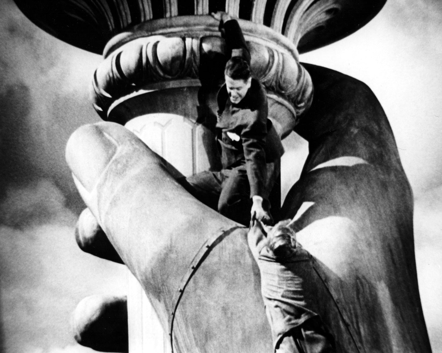 Saboteur 1942 Robert Cummings