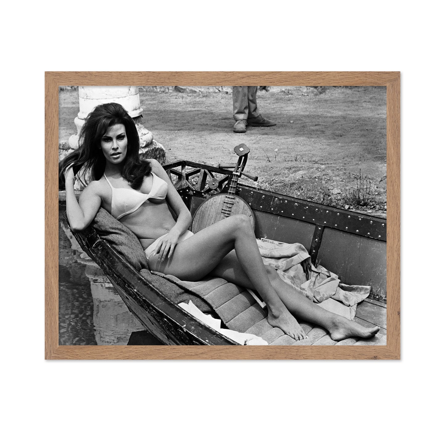 The Biggest Bundle Of Them All 1968 Raquel Welch No2