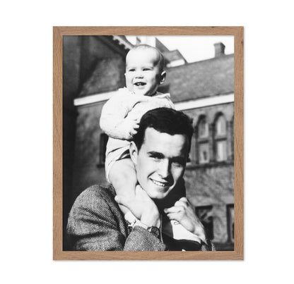 George Bush Sr. & George W. Bush Yale 1947
