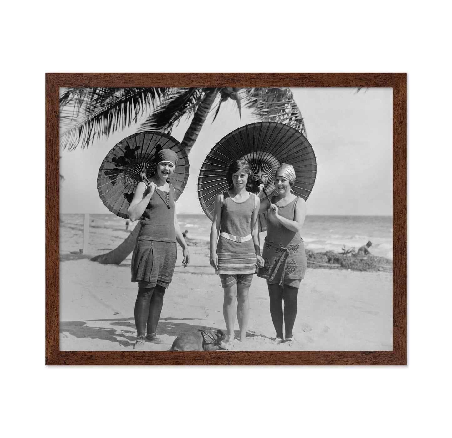 Beach Women 1910