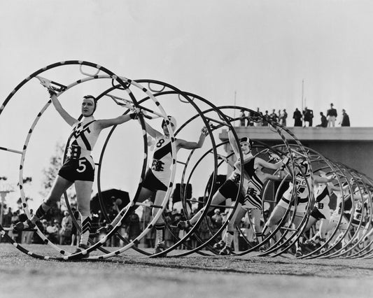 Acrobats 1930
