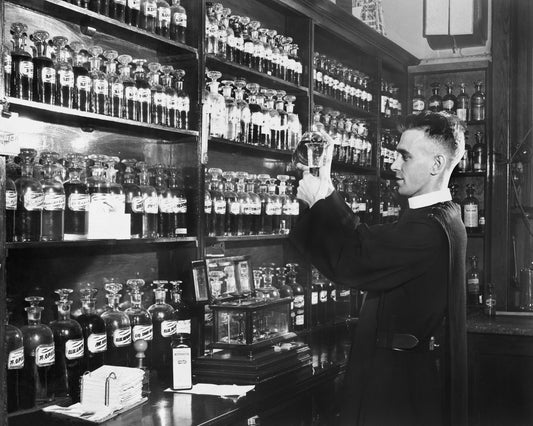 Apothecary Lab 1920s